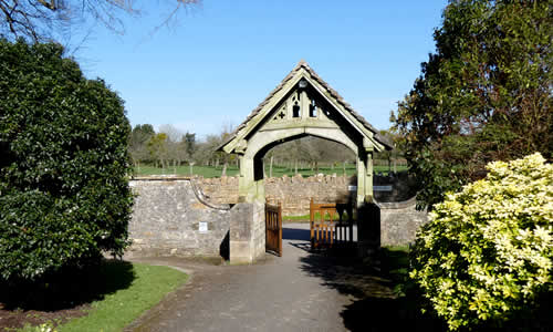 The entrance gate to St Michael the Archangel Churchyard